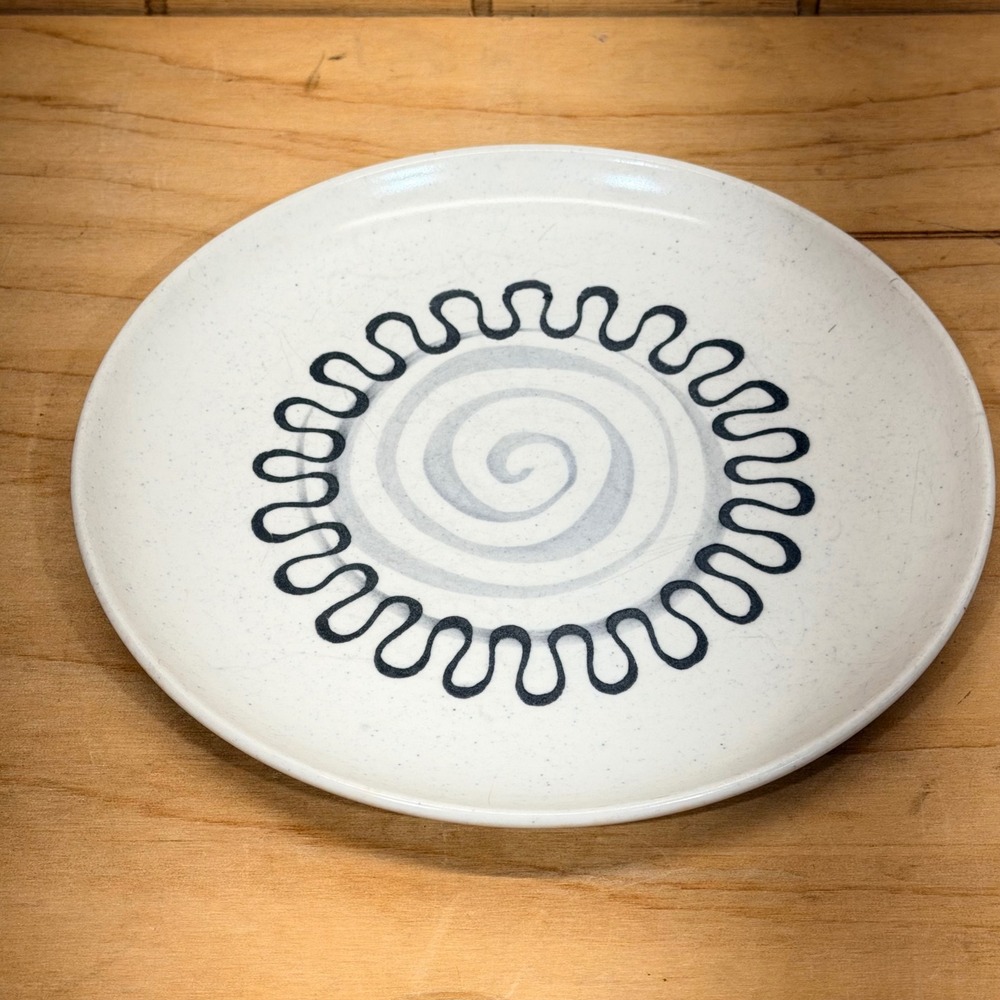 Metlox Poppytrail Salad Plate‎ 8" Speckled Stoneware Black Scroll Spiral Cali
